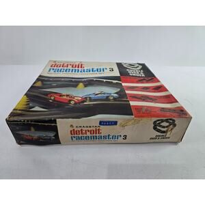 Vintage Cragstan Detroit Racemaster 3 Slot Car Set Battery Operated